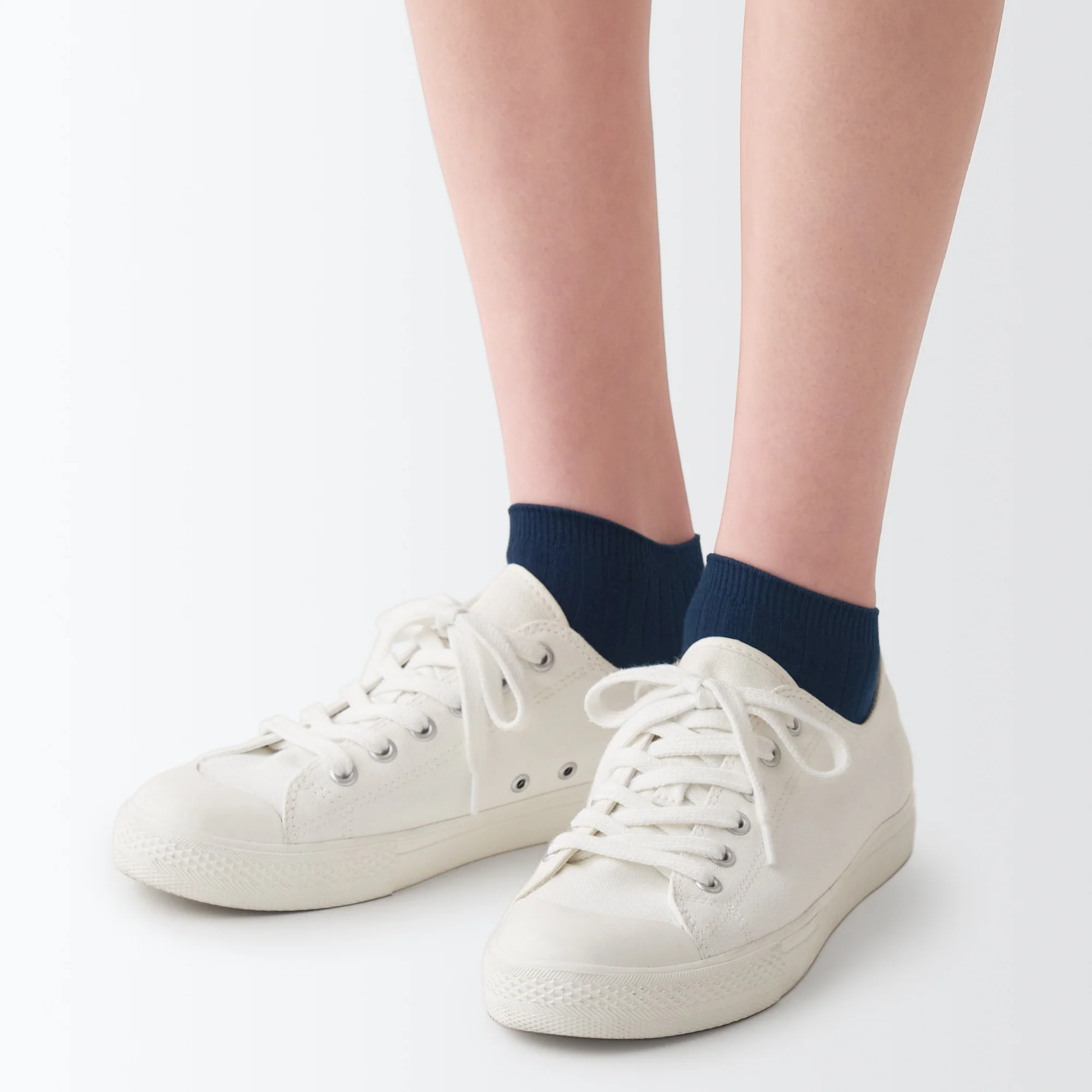 Right Angle Ribbed Sneaker Socks - Image 25