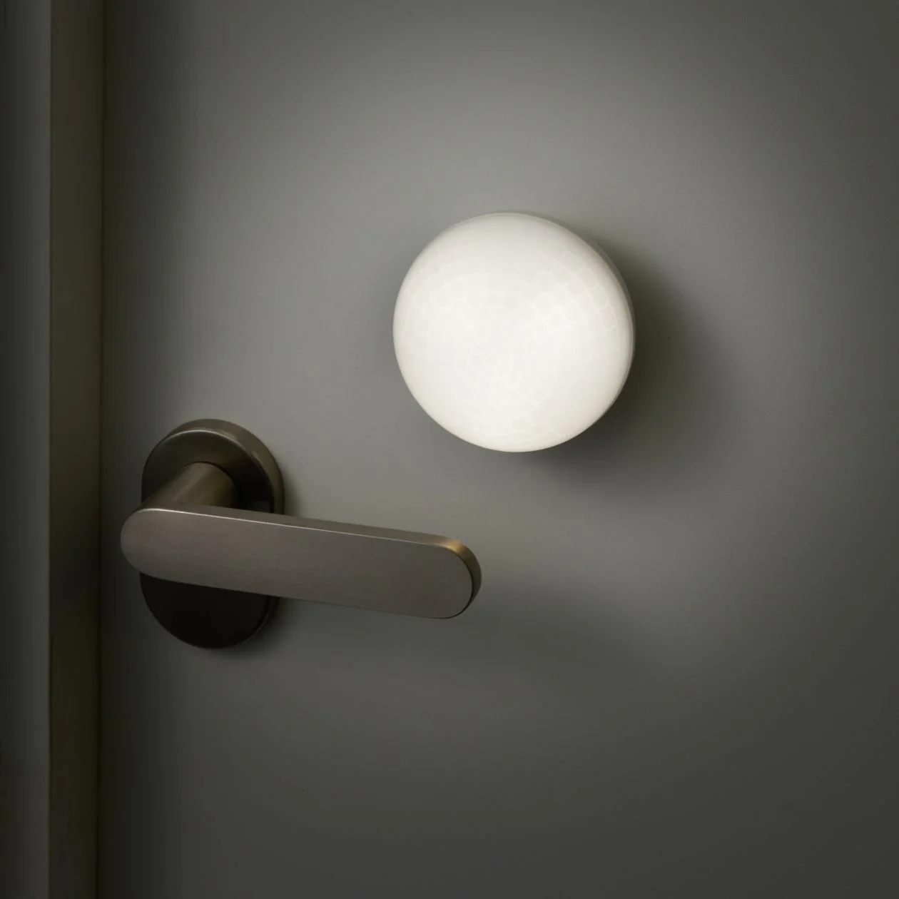 Sensor Light with Magnet - Image 10
