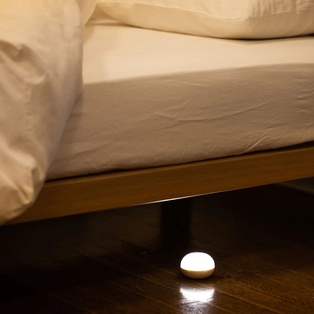 Sensor Light with Magnet - Image 11