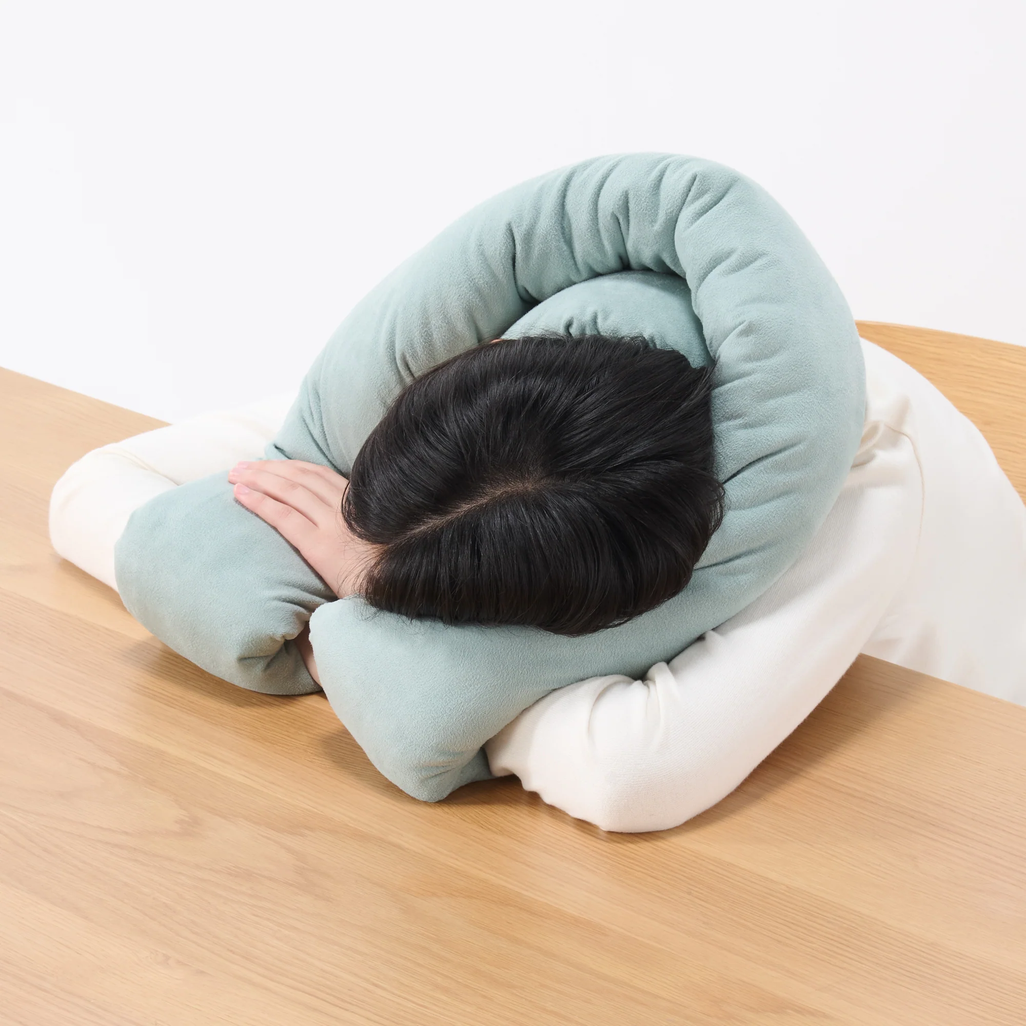 Soft Loop Cushion - Image 3