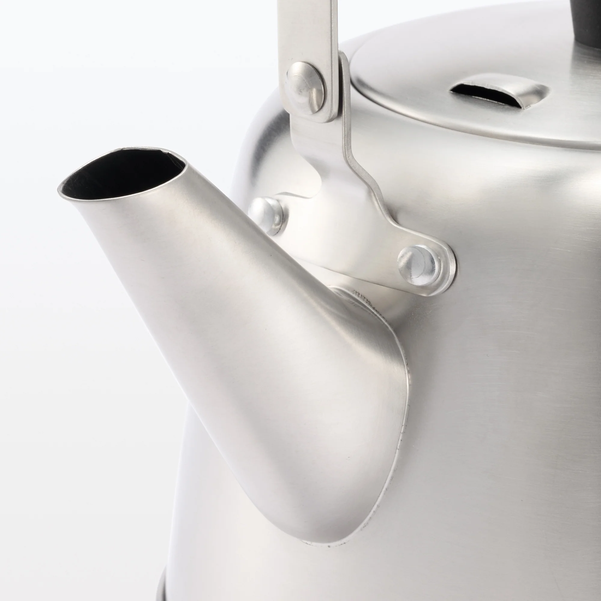 Stainless Steel Kettle - 2L - Image 6
