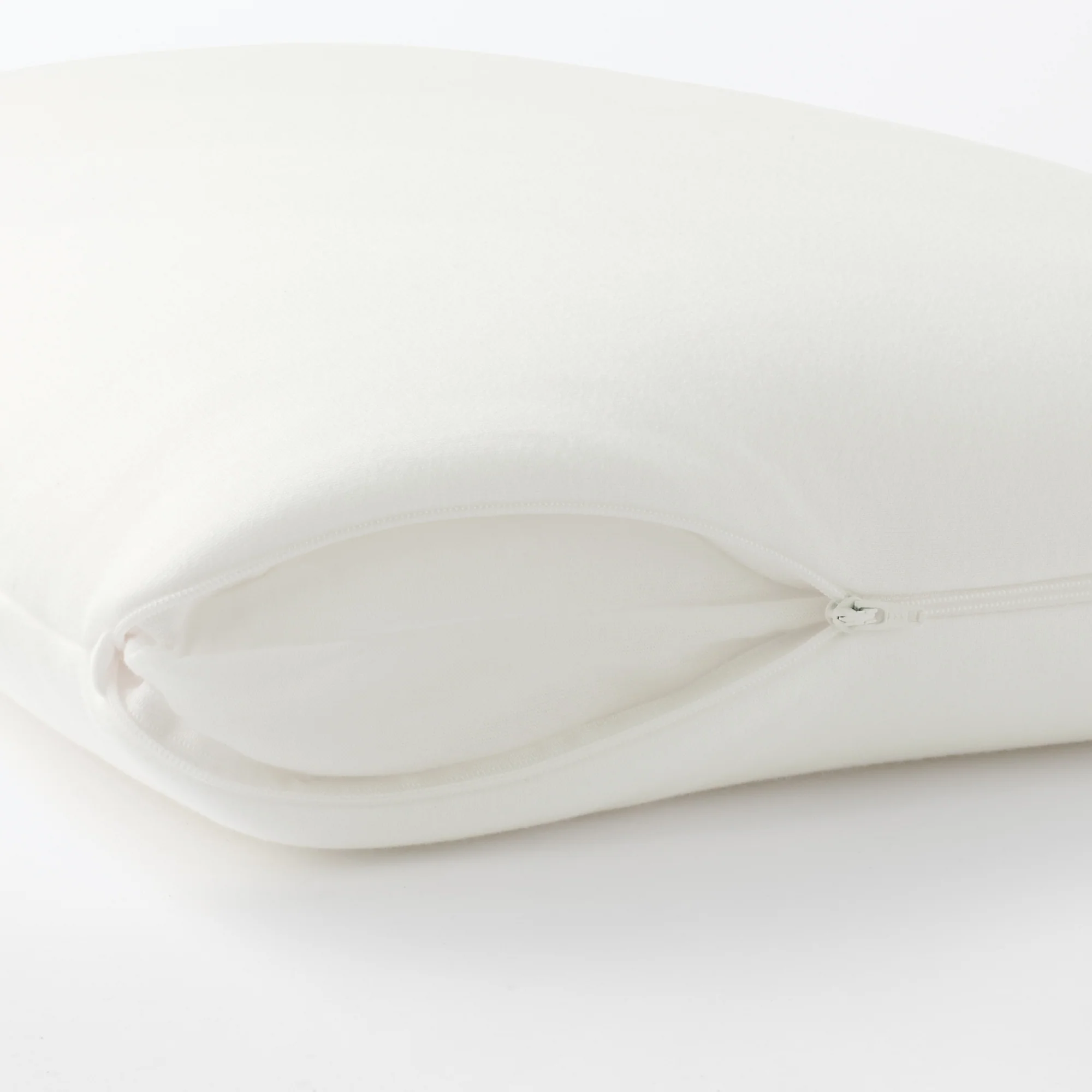 Washable Cover Plump Low Pillow (40 x 60 cm) - Image 5