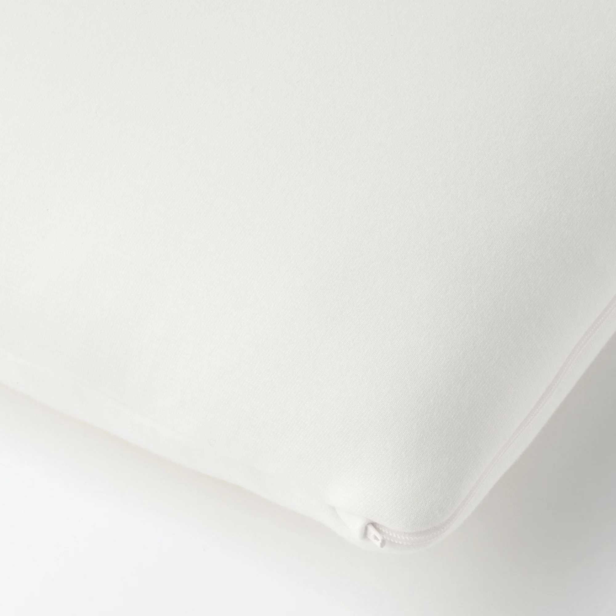Washable Cover Plump Low Pillow (40 x 60 cm) - Image 6