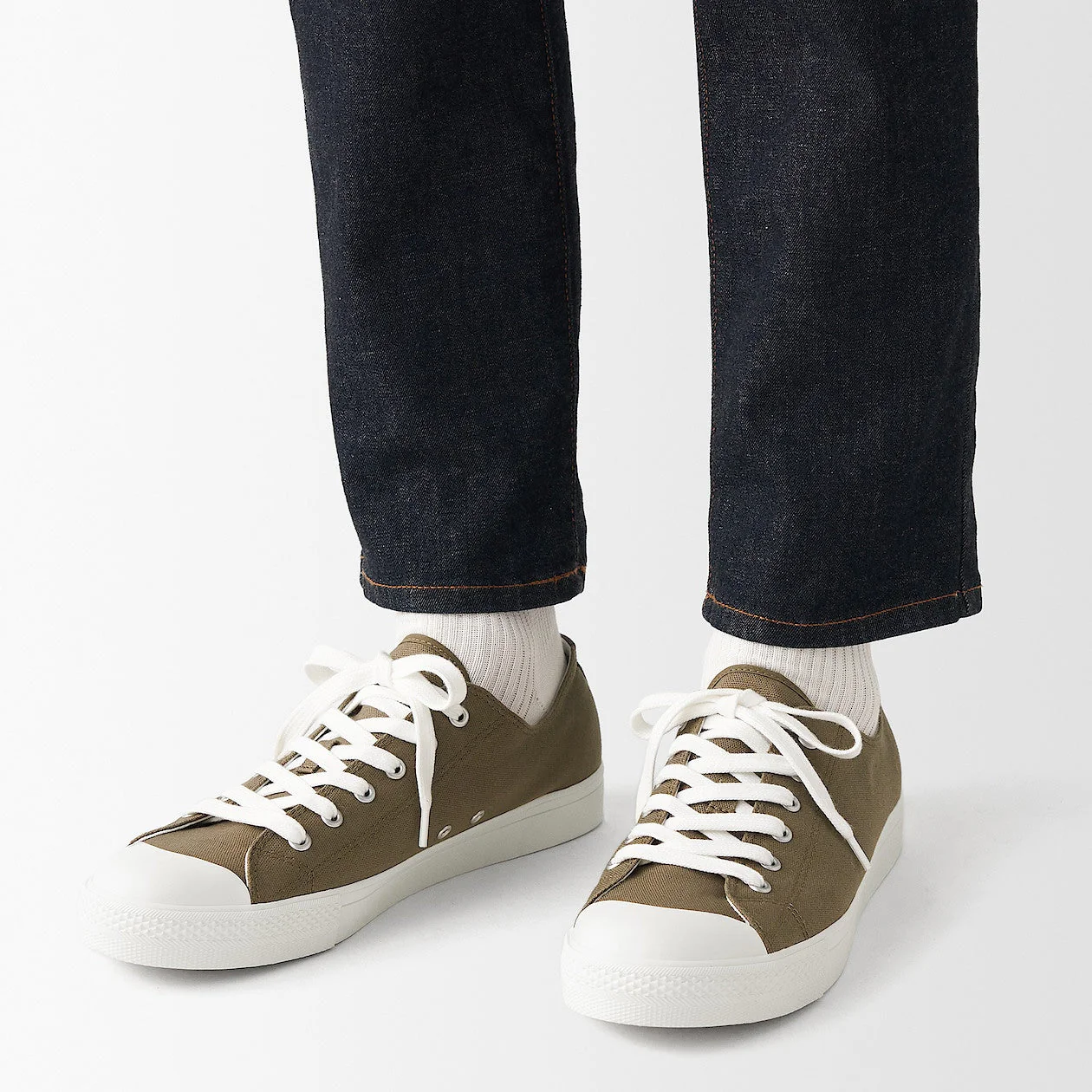 Water Repellent Cushioned Sneakers with Laces Olive Green - Image 21