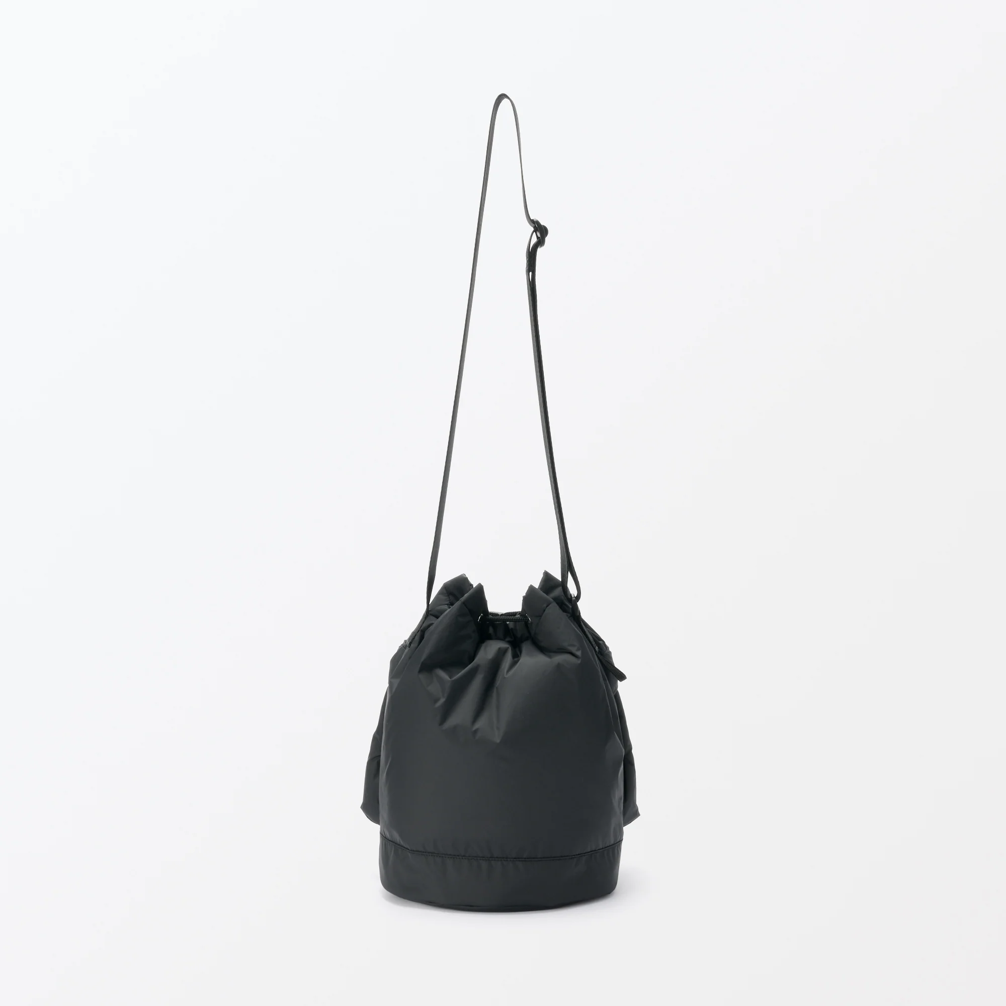 Water Repellent Padded Drawstring Bag - Image 3