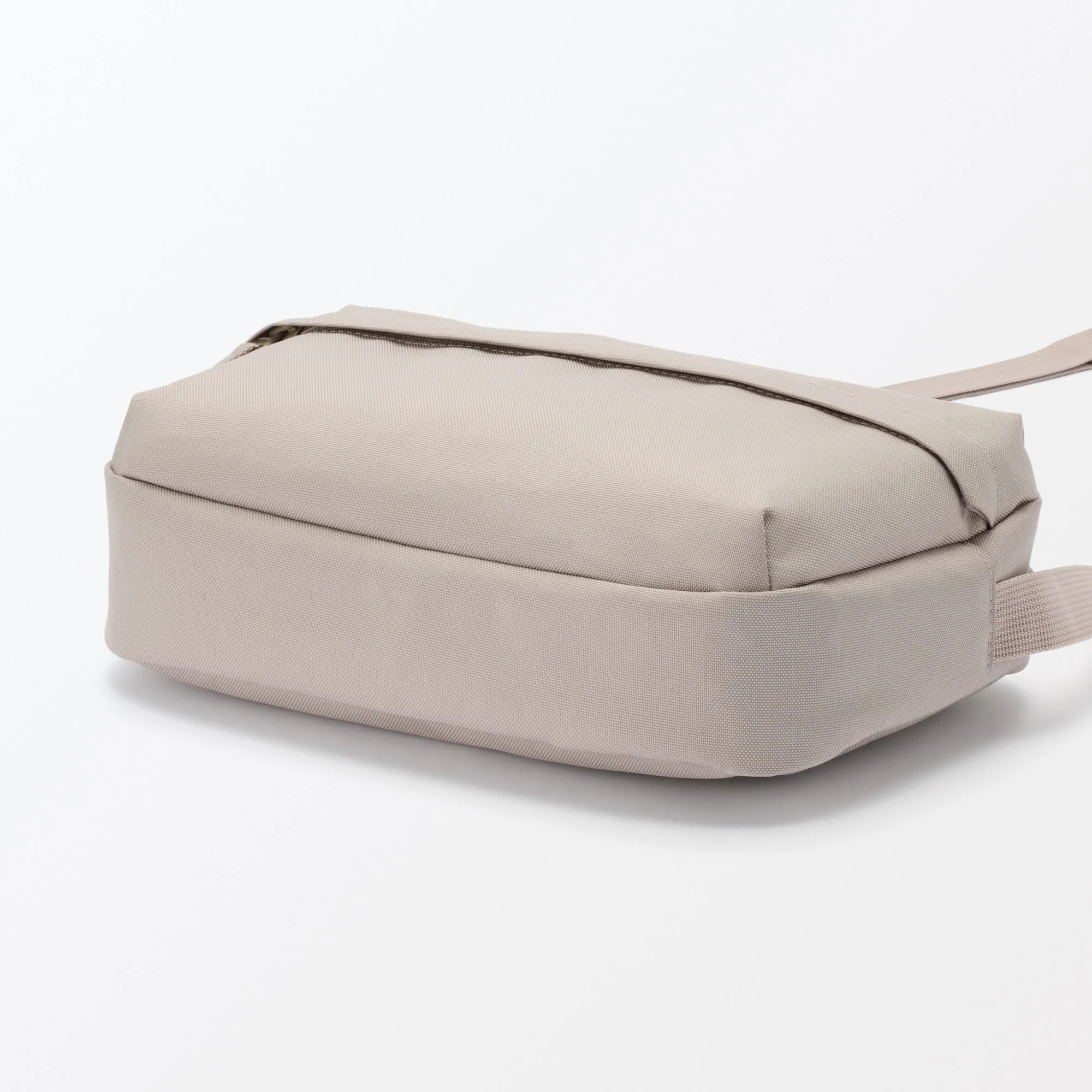 Water Repellent Shoulder Bag - Image 34