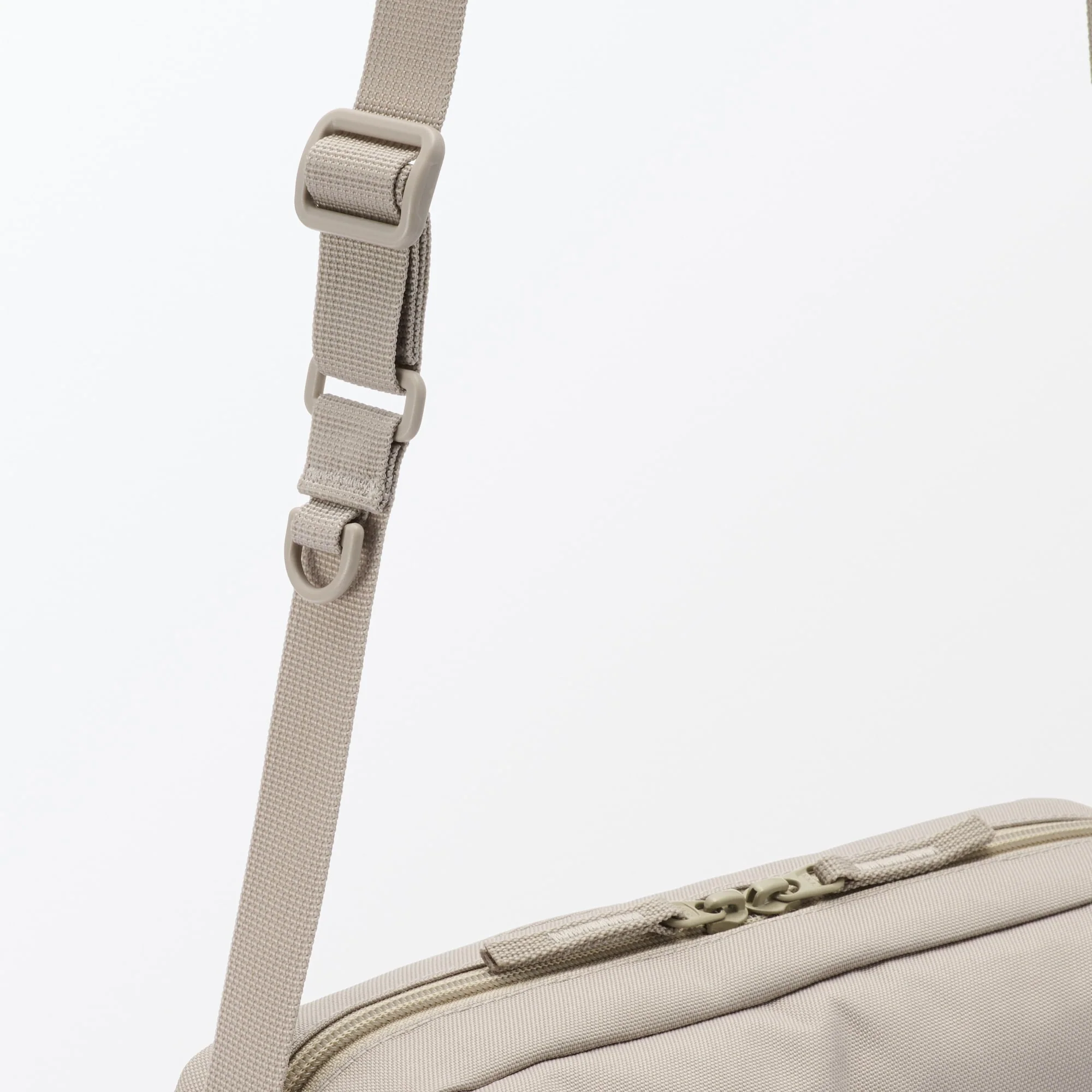Water Repellent Shoulder Bag - Image 38