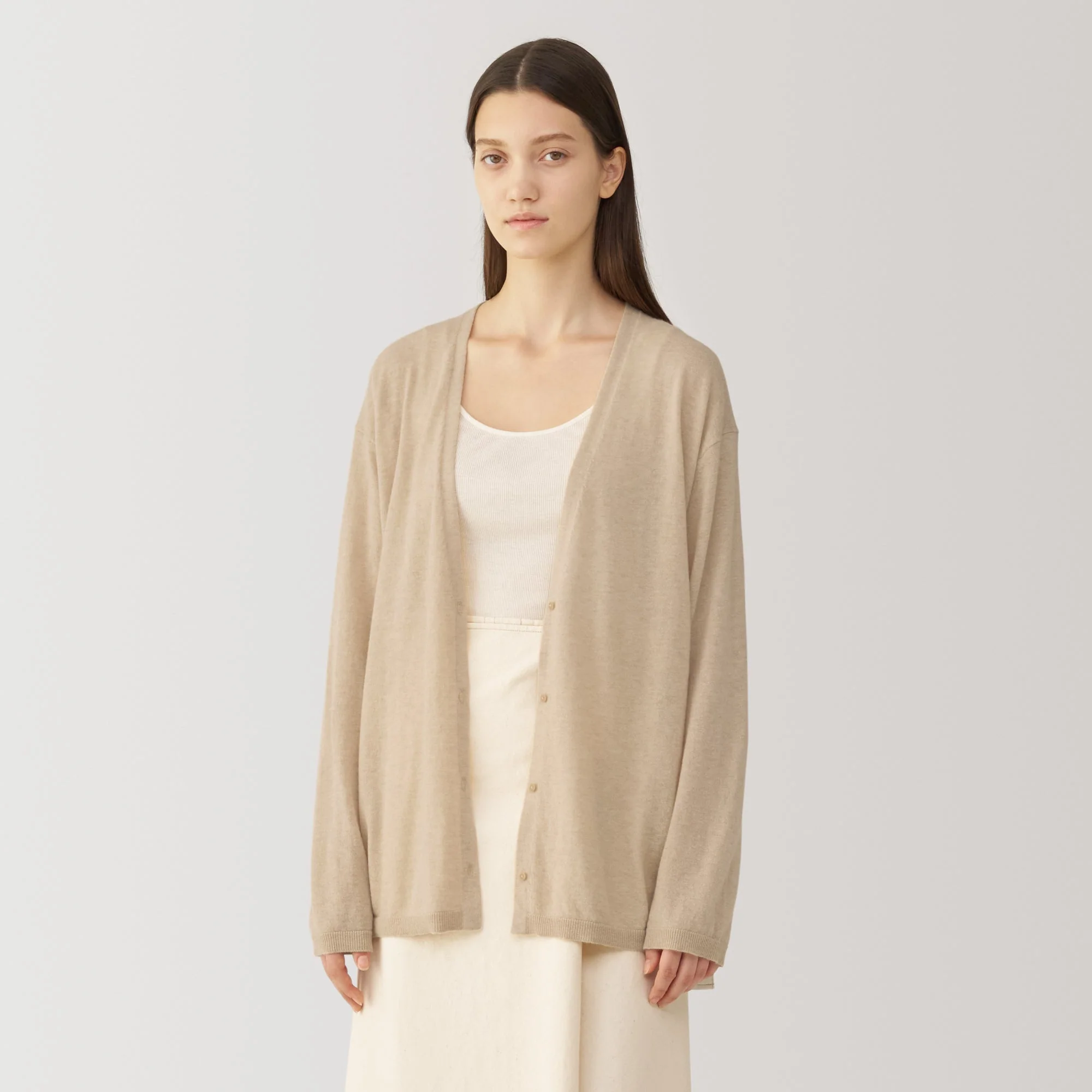 Labo Women's Natural Cashmere V Neck Cardigan - Image 10