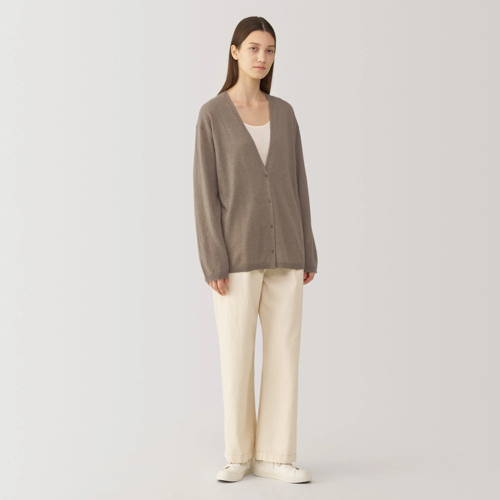 Labo Women's Natural Cashmere V Neck Cardigan - Image 6